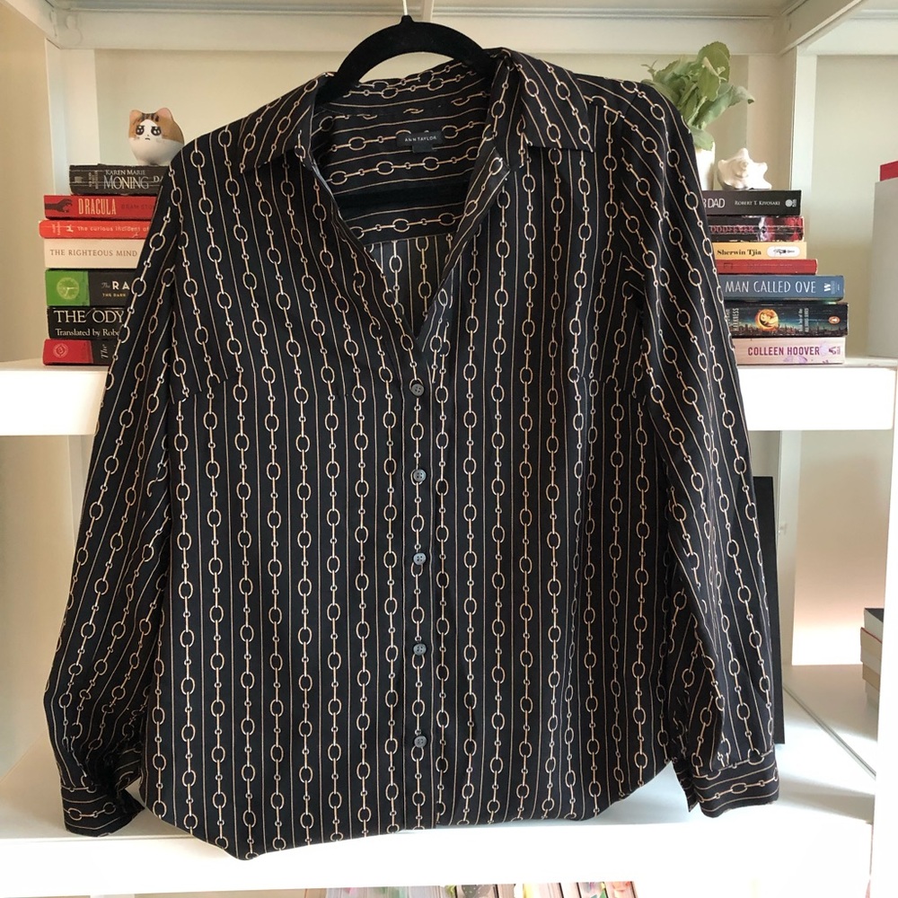 Ann Taylor Black Chain Button Down Blouse Sz S